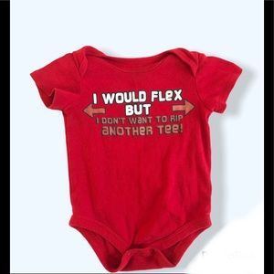 🔥Boy’s Onesie SIZE 12 months 🔥USED